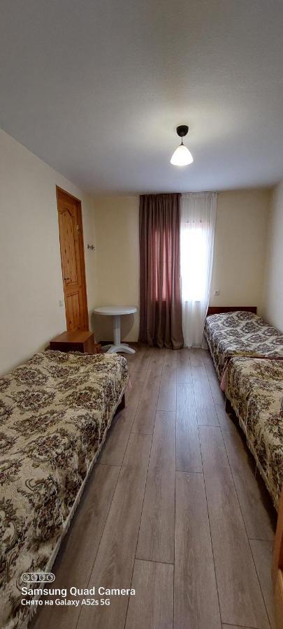 Guest House Tsasne Omalo Exterior foto