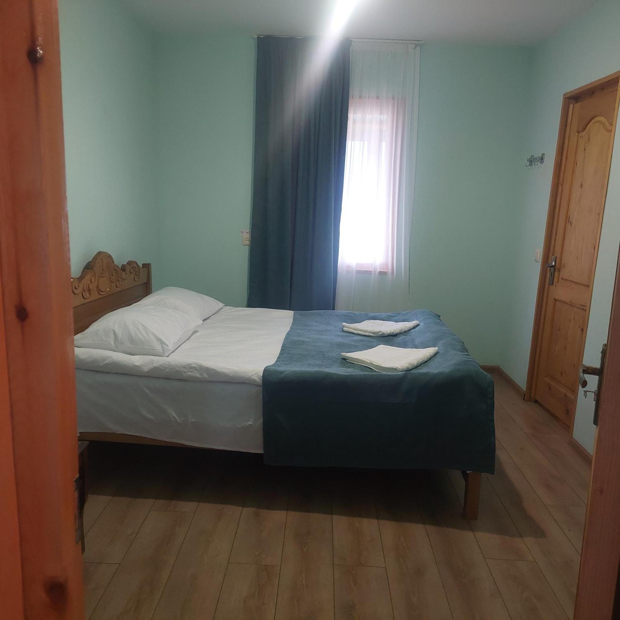 Guest House Tsasne Omalo Exterior foto